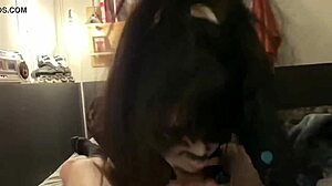 Thirsty for attention: Emo babe in hot makeout session