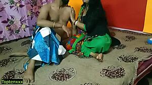 Съблазнителна индийска домакиня изненадва партньора си със страстна любов, включваща изрично хинди аудио