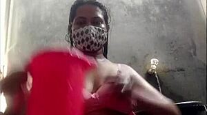 Bangladeshi csaj nagy farkat vesz fel egy kemény videóban