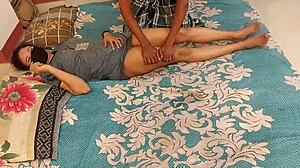 Bangladeshisk par nyter trang fitte knulling og anal lek